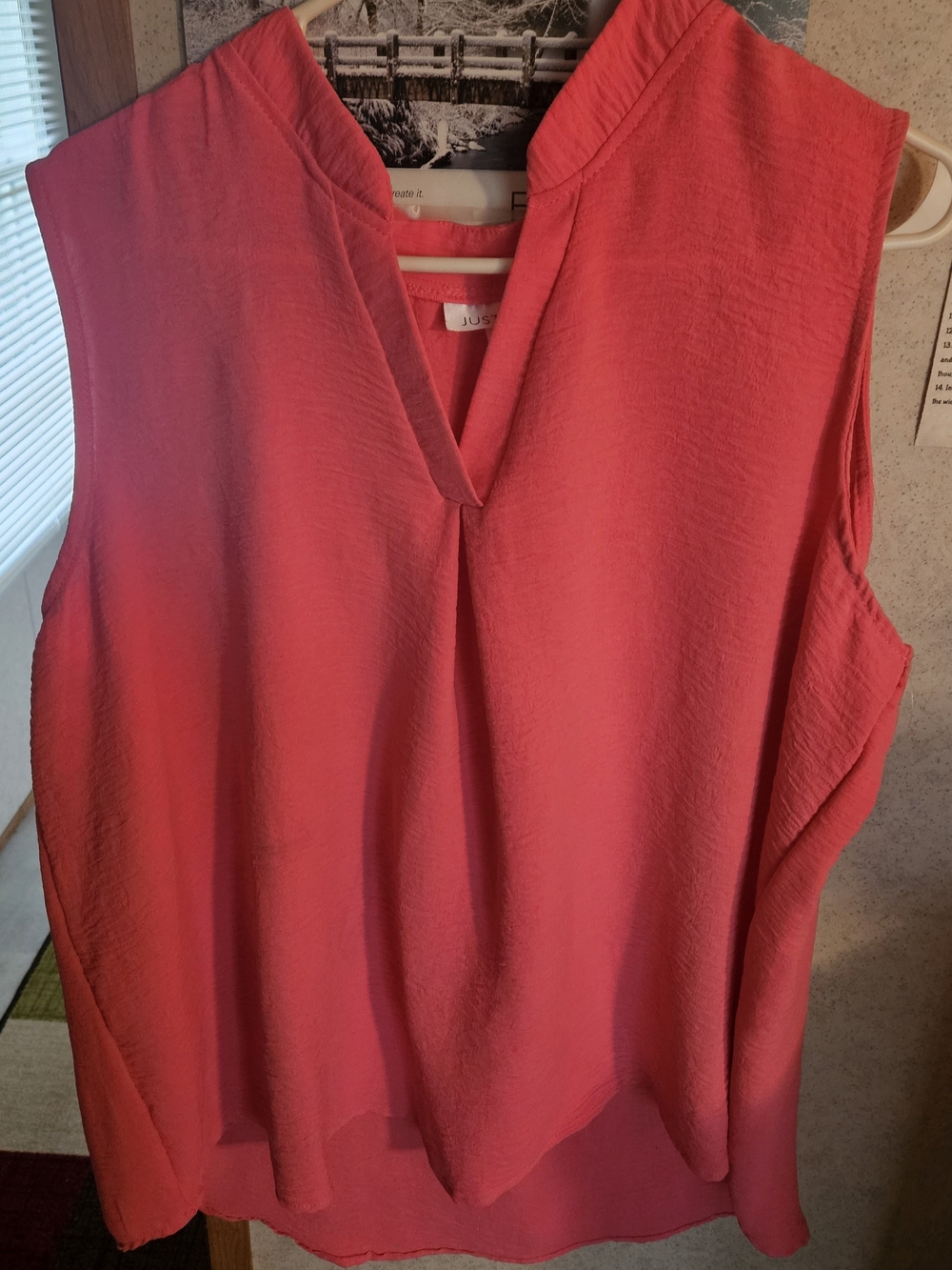 Coral V-Neck Sleeveless Camisole